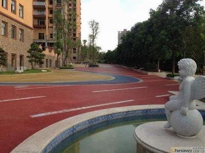 廣東云浮生態(tài)環(huán)保透水地坪與彩色壓模混凝土路面材料在景觀工程中的應用